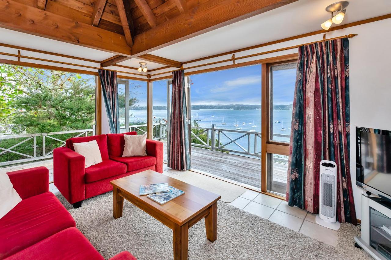 Te Maiki Retreat - Russell Holiday Home Экстерьер фото