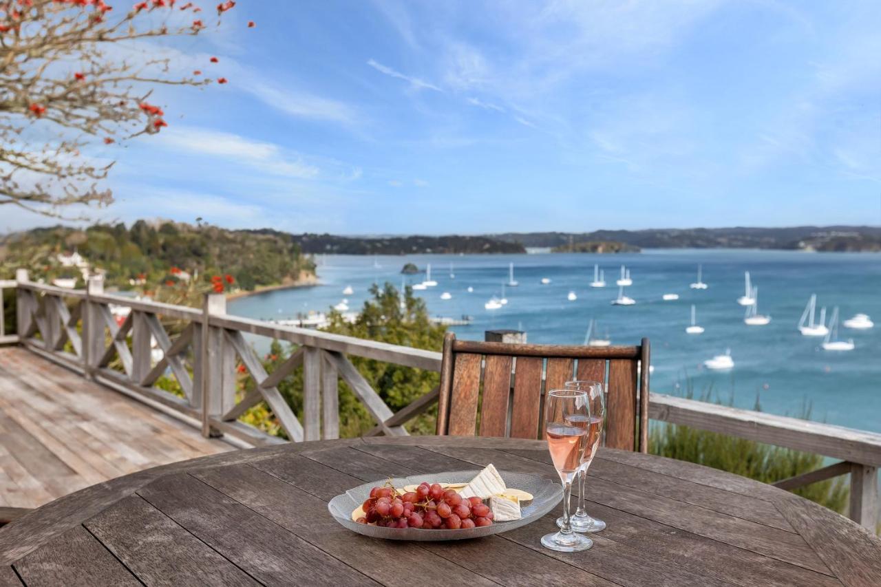 Te Maiki Retreat - Russell Holiday Home Экстерьер фото